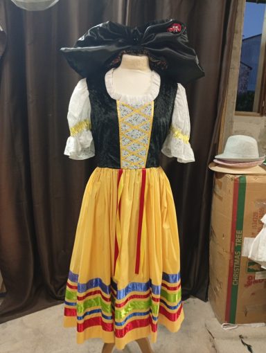 Robe folklorique